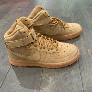 Airforce sneakers